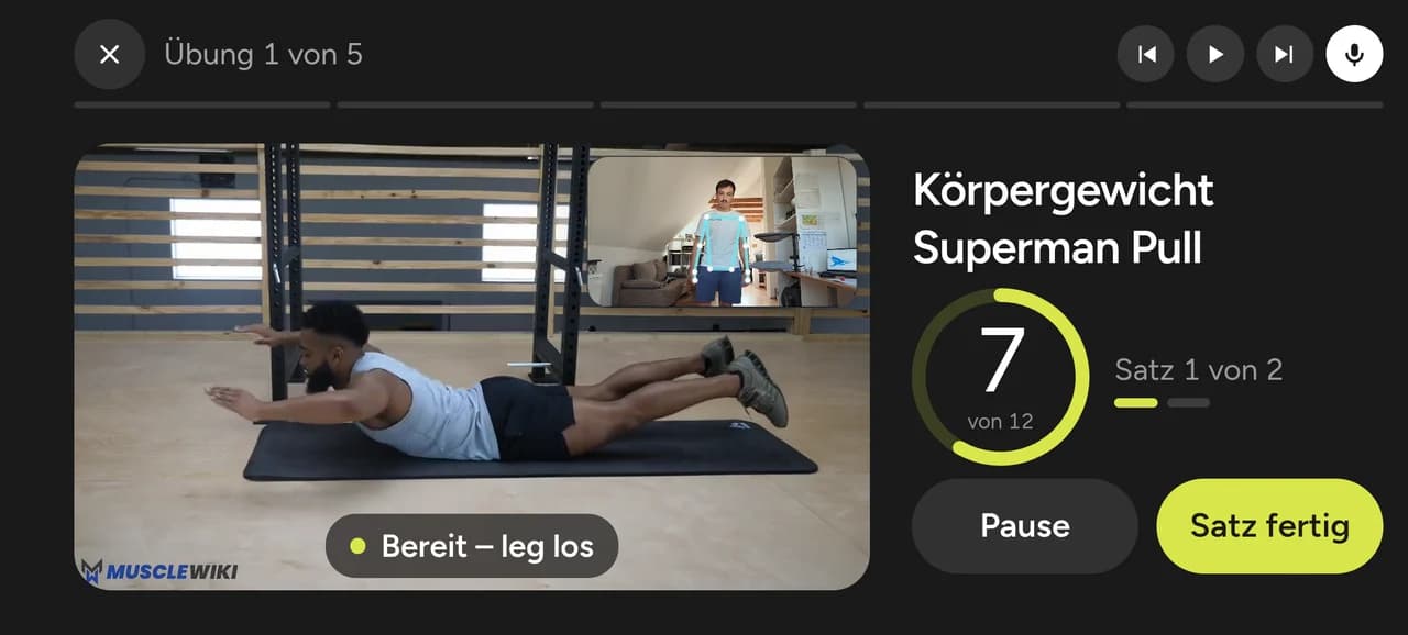 Hiptron App: Satz läuft. Die Kamera erkennt dich (Skelett oben rechts) und zählt mit: 7 von 12.