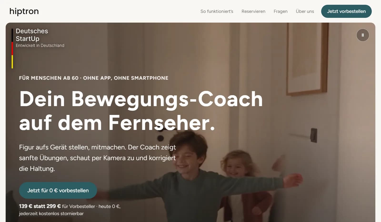 Hiptron-Home-Website: Startseite mit Produktvideo und Vorbestell-Button